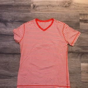 Lulu lemon t shirt